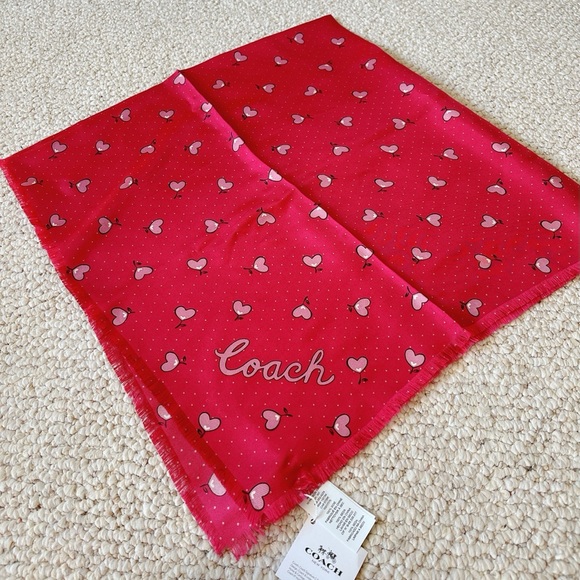 💯 NEW- Coach square silk scarf - RED - Picture 7 of 10